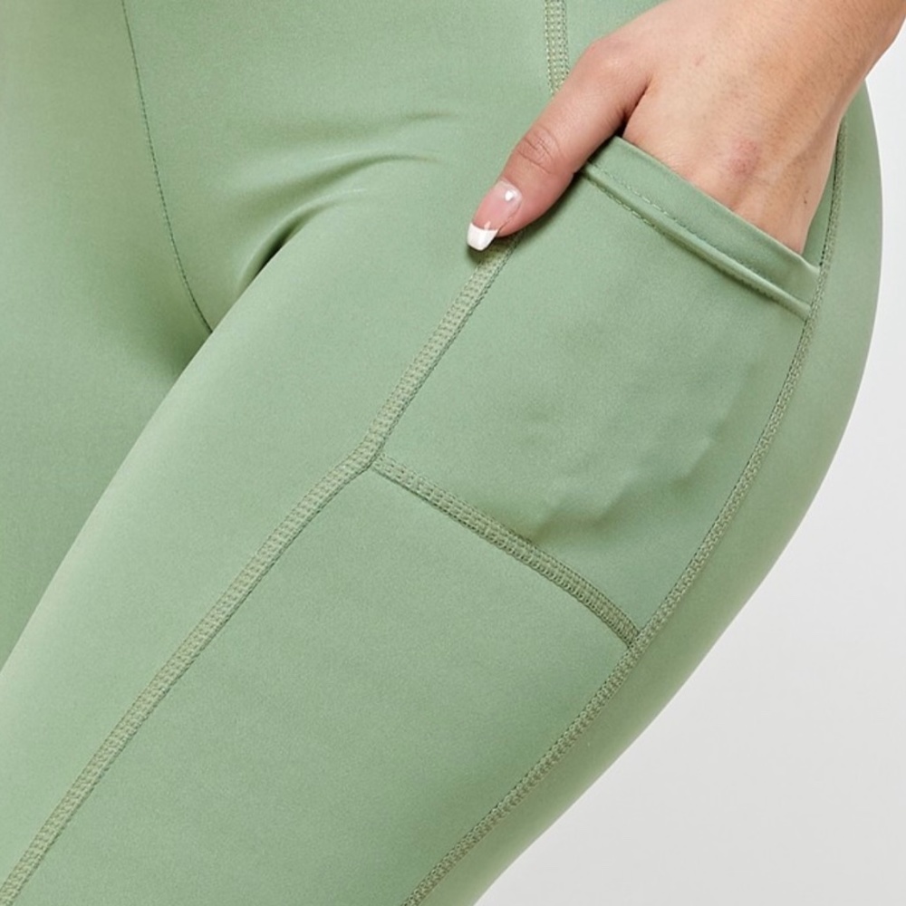Green butt lifted leggings as seen on TikTok